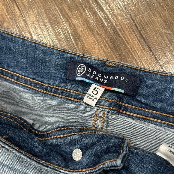 Jean shorts - Picture 5 of 5